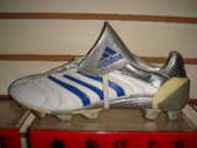 Adidas football shoes-1